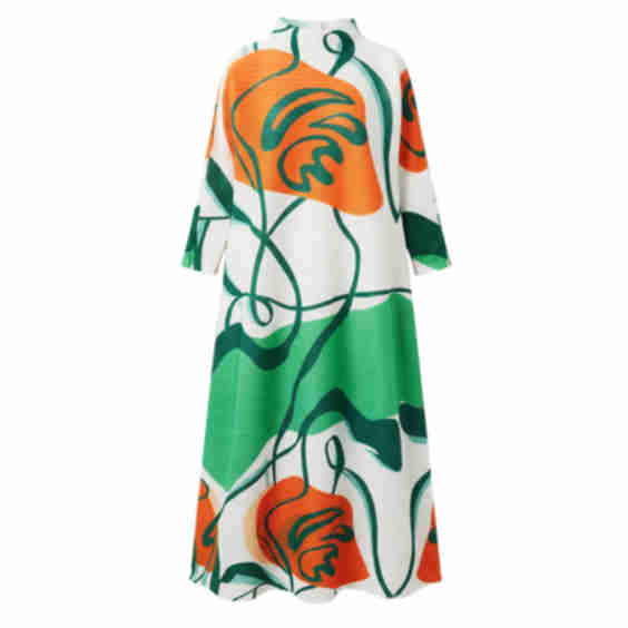 Pleated Dress in Three Quarter Sleeves
