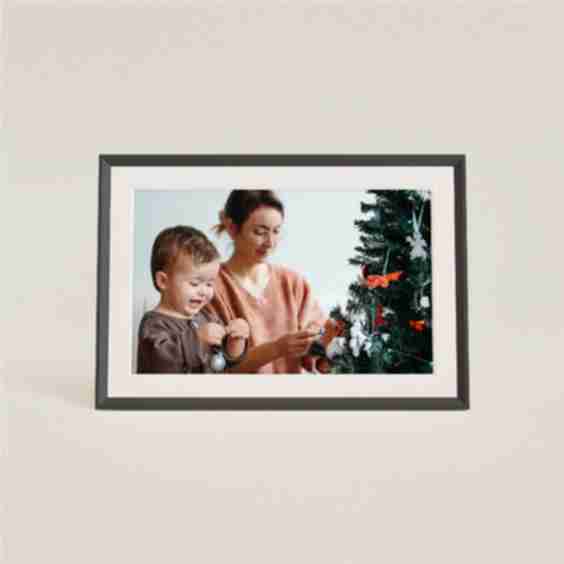 Carver Gravel With White Mat Smart Hd Digital Picture Frame