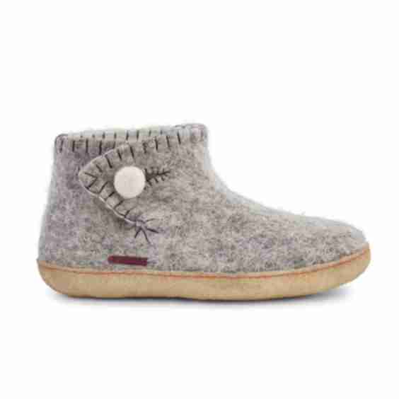 The Daisy Slippers