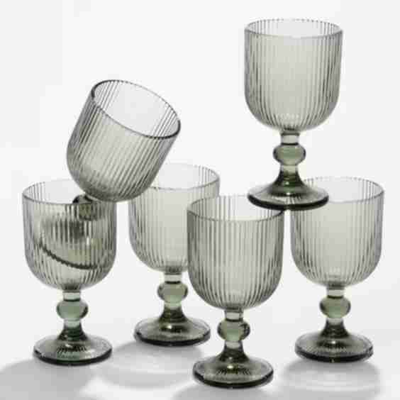 Set of 6 Wine Glasses