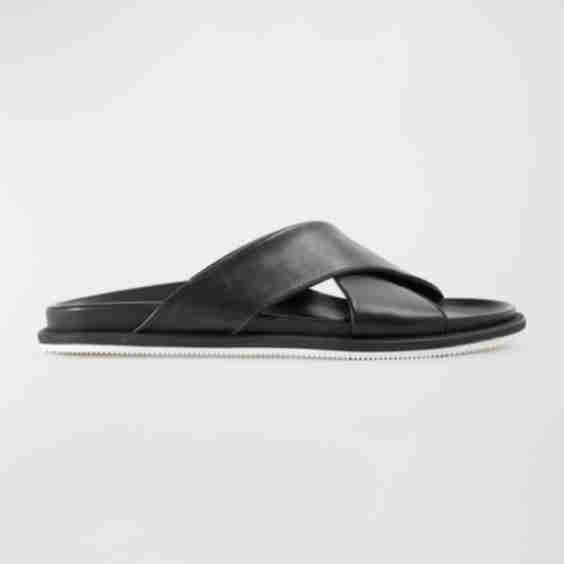 Punta Crisscross Slide Sandals
