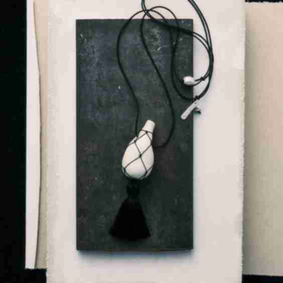 Vaese Necklace