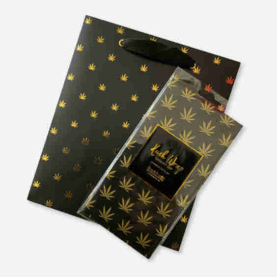 Pot Leaf Print Gift Bag & Tissue Paper
