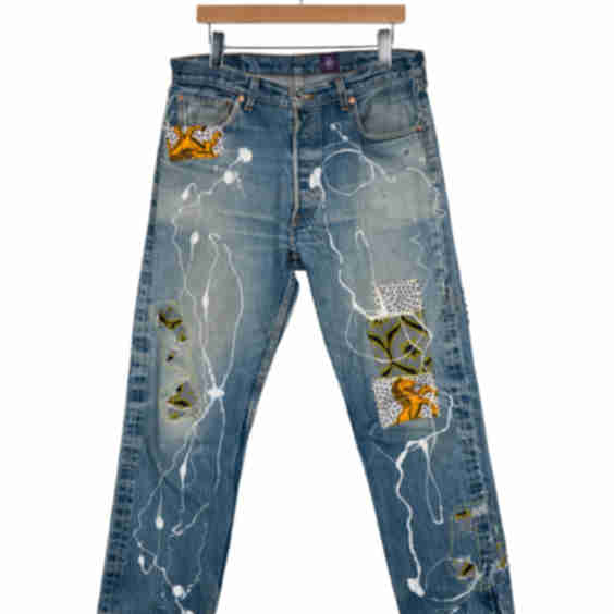 Straight-Leg Jeans 