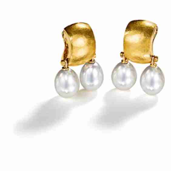 Tonneau Pendant Earclips