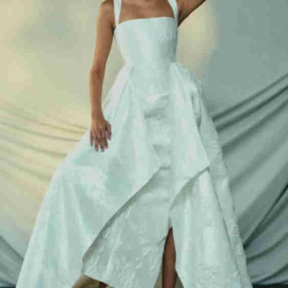 Minha Overskirt