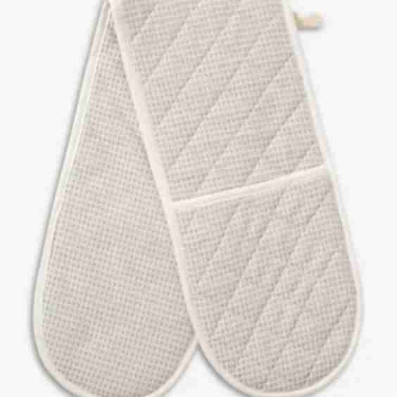 Holkham Cotton Quilted Waffle-Knit Double Oven Glove