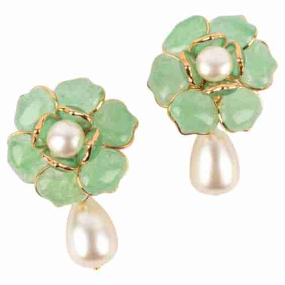 Paste Golden Metal Flower Earrings (Pre-Owned)