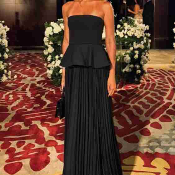Sleeveless Strapless Long Prom Dress with Pleated Ruffles XJ0644