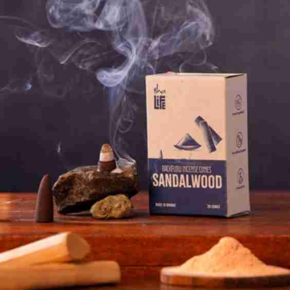 Skip to the beginning of the images gallery Sandalwood Backflow Incense Cone Set