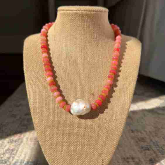 The Kiwi Necklace