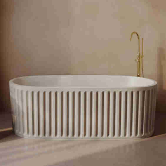 67 Inches Delice Freestanding Bathtub