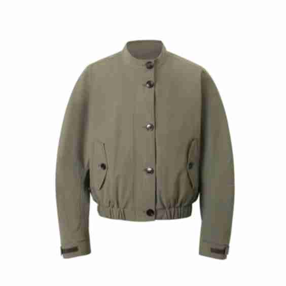 Laid Collar Repellent Jacket