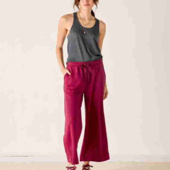 Essential Tank