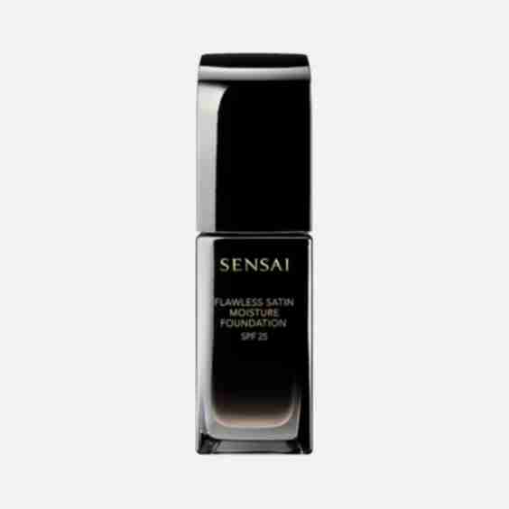 Flawless Satin Moisture Foundation SPF 25