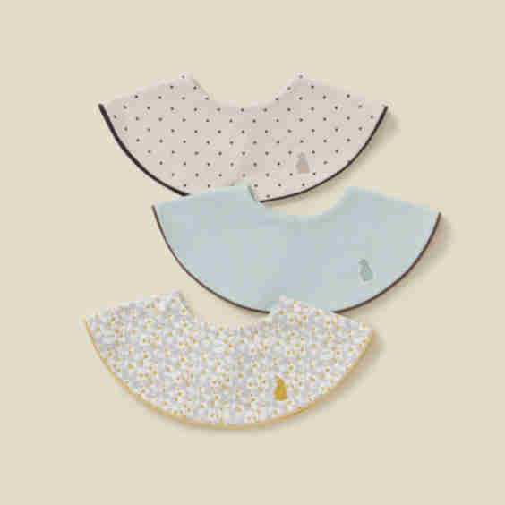 Bib Piped Edge