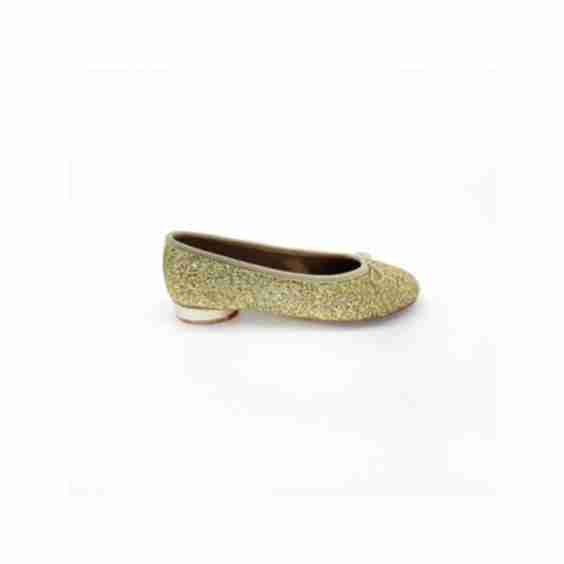 Ballet Flats with Oval Heel