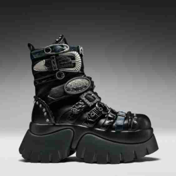 Enchained Belt Monster Boots 