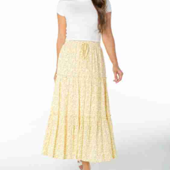 Juniors Tiered Maxi Skirt