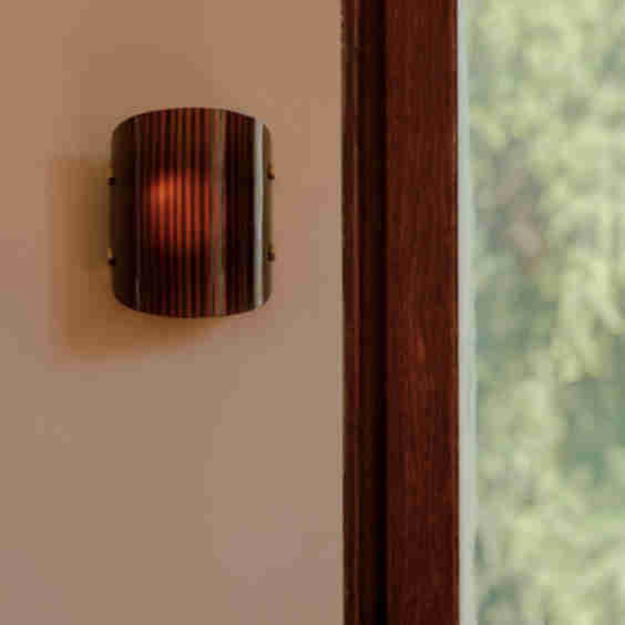 Onda Sconce