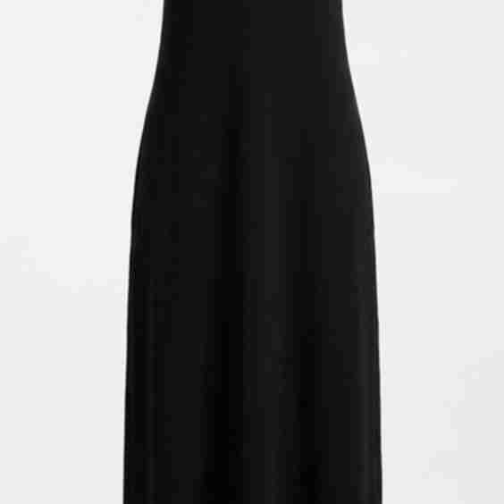 The Strapless Dress