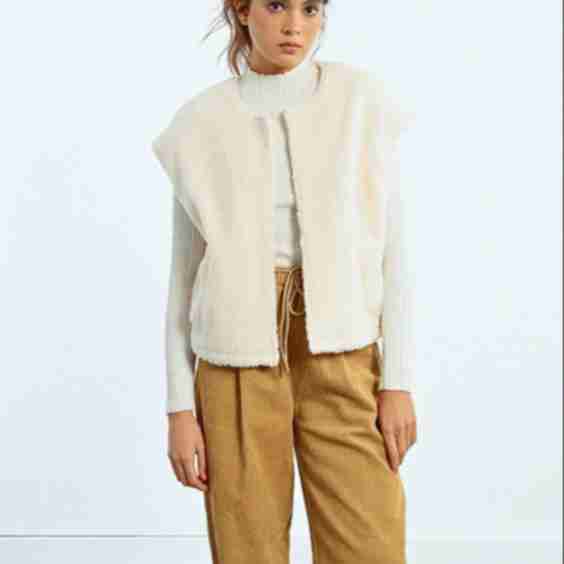 Sleeveless Sherpa Jacket