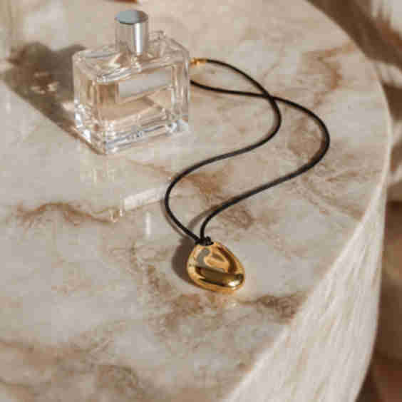 Aveline Pendant Necklace