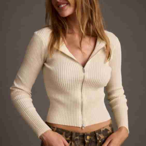 Skye Zip Up Top