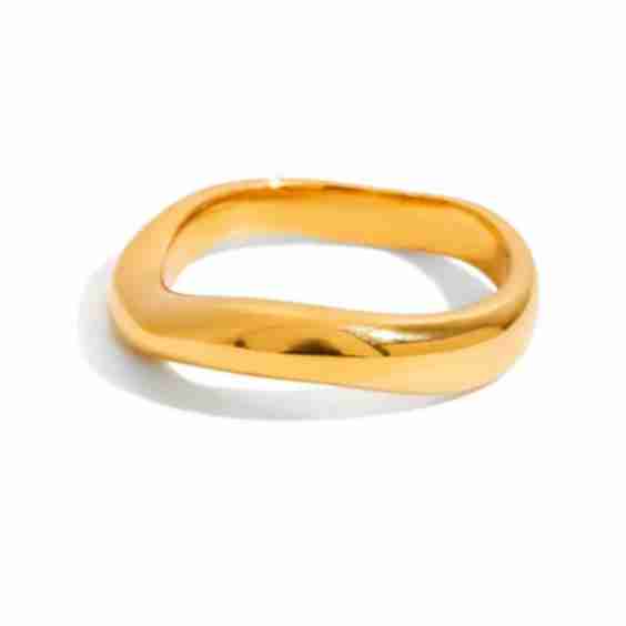 Curved Ring