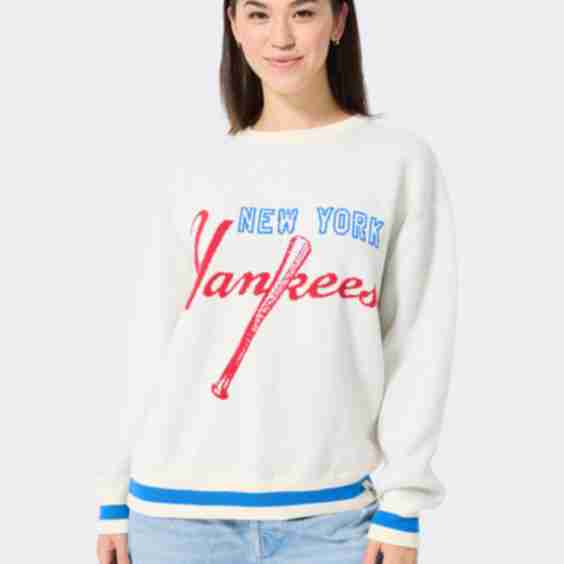 Logo Sweater
