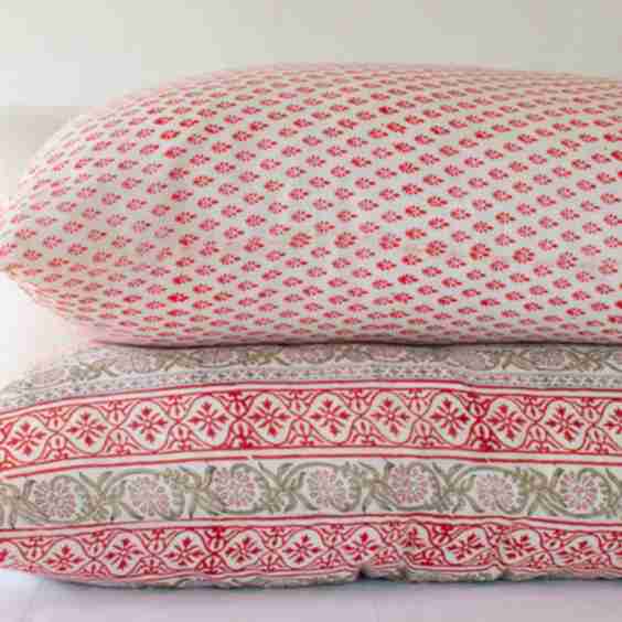 Holiday Border Pillowcase
