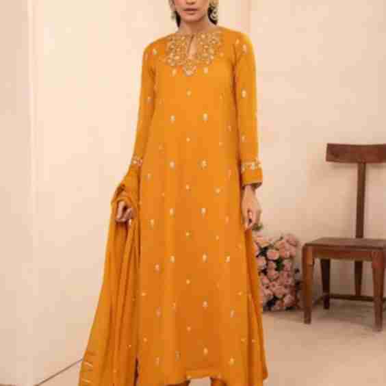 Insia Chiffon Pishwas
