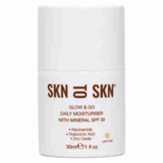 Glow And Go Daily Moisturiser With Mineral SPF 30 Light Tint
