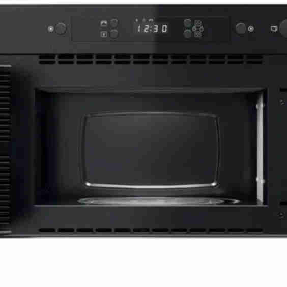 MBNA900B Microwave Oven