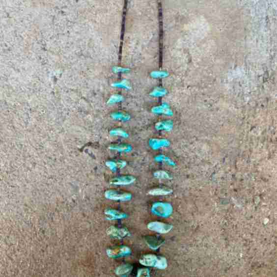 N0873 - Vintage Necklace On String 19"