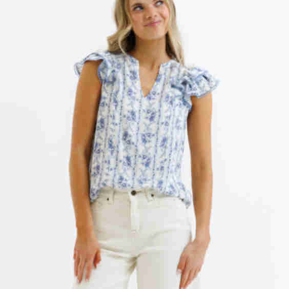 Rosebud Top