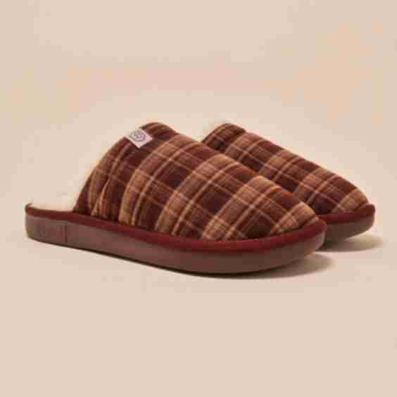 Essential Plaid Shearling Slippers