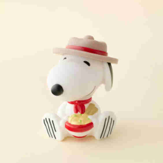 Peanuts Snoopy Slurprise Cup Blind Box Figure