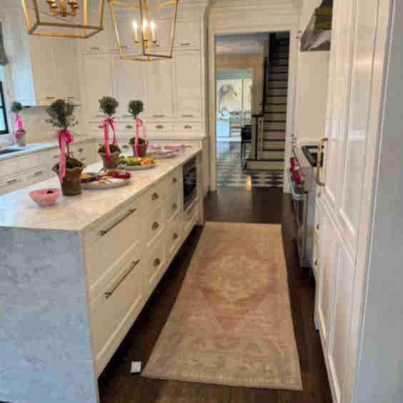 2’9”x8’9” Runner Rug