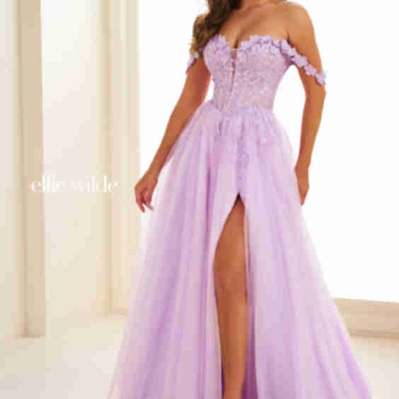 Floral Fantasy Meets Fairytale Glam Dress