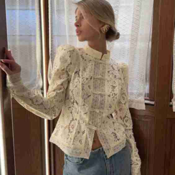 Lace Trimmed Fitted Blouse