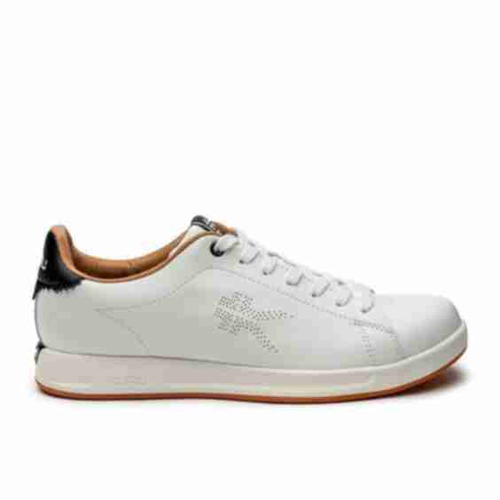 ROAM Sneakers