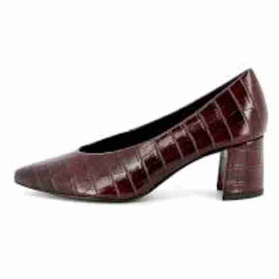 Elora Pump In Burgundy Croc Texture