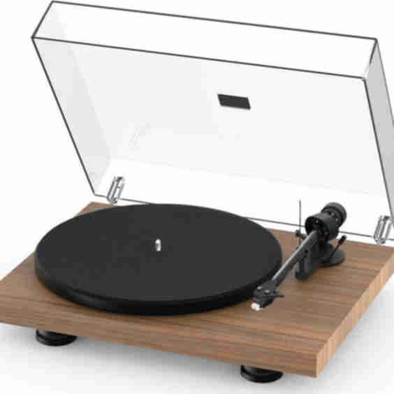 Debut Carbon Evo Turntable with Sumiko Rainier Cartridge