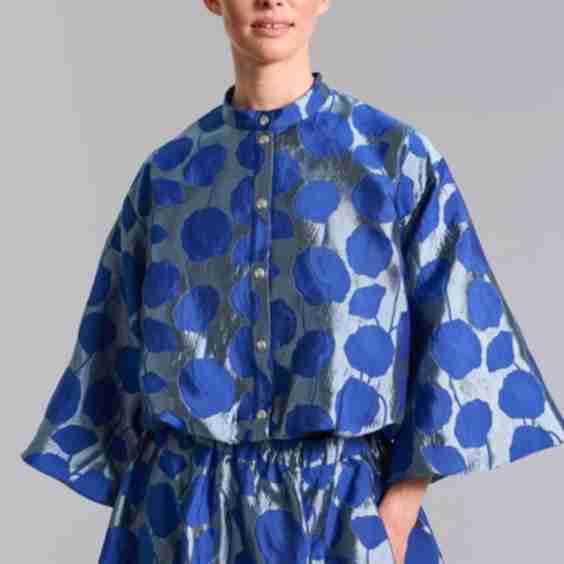 Flowerbomb Short Jacket