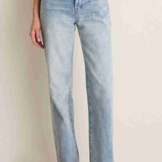 Cassie Super High Rise Straight Jean 
