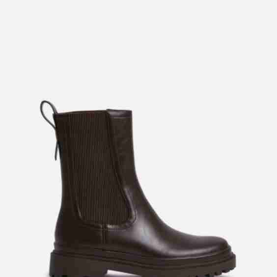 Command Chunky Sole Chelsea Boots