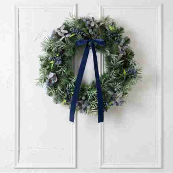 Claire Holiday Wreath