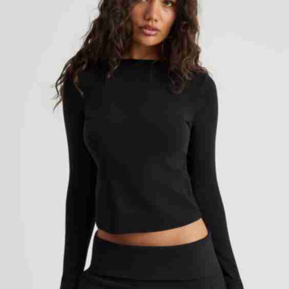 Authentics Fitted Long Sleeve Top