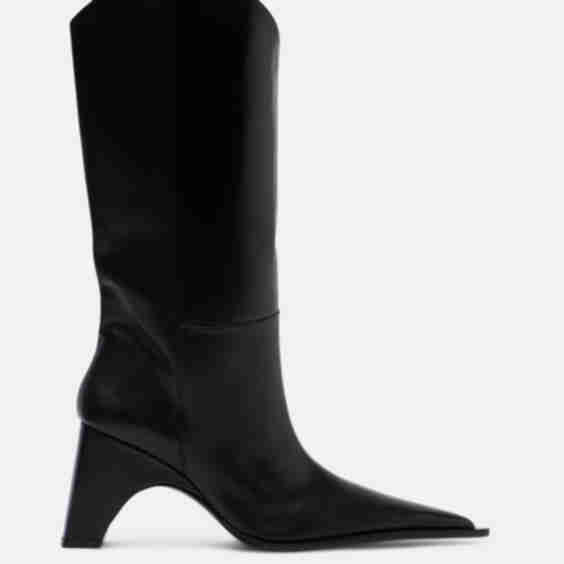 Cowboy Bridge Boot